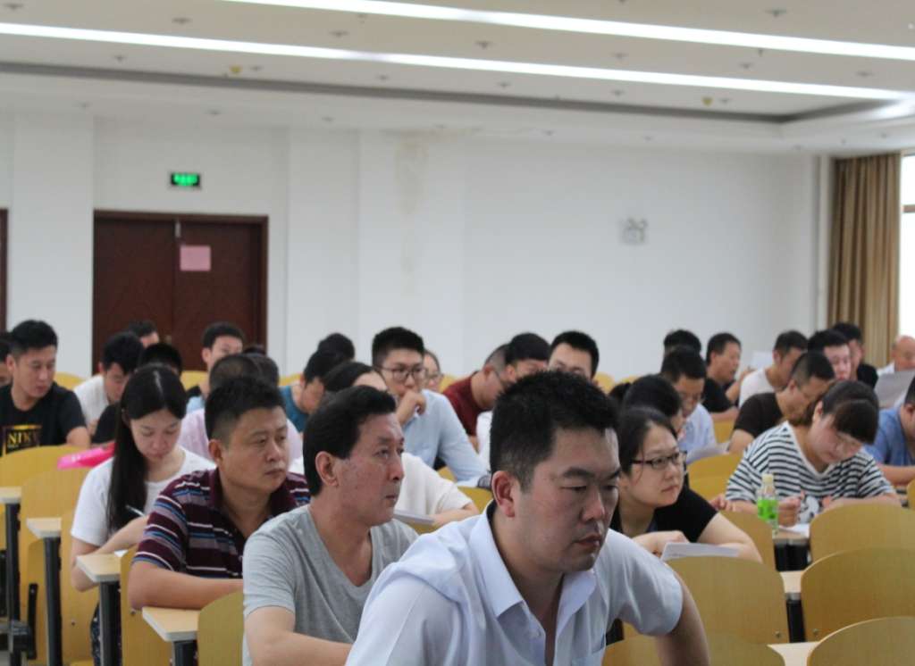 C:\Documents and Settings\Administrator\桌面\8.18图片\IMG_7764.JPG